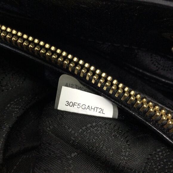 Michael Kors Susannah Large Chevron-Quilted Lamb Leather Tote Bag Black - Picture 13 of 16